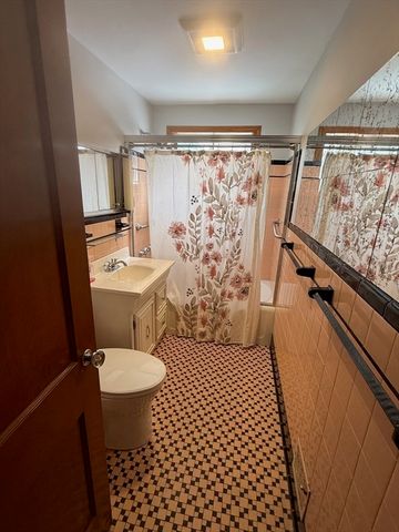 970 Trapelo Rd, Waltham, MA 02452