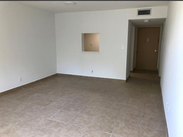 4394 NW 9th Avenue 21-3A, Deerfield Beach, FL 33064