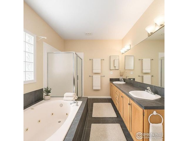 7902 Whitney Ct, Fort Collins, CO 80525