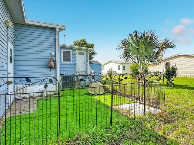 311 NESBITT PARK AVE, Davenport, FL 33897