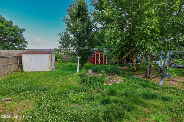 9409 Dalton Dr, Louisville, KY 40272