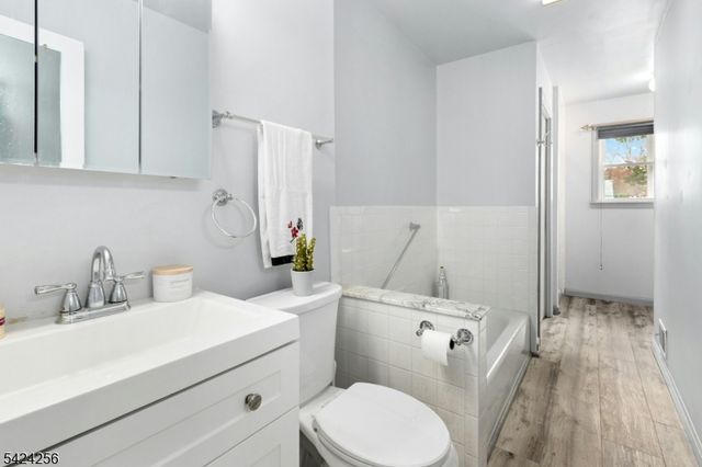 44 JAMES AVENUE, Clark Twp., NJ 07066