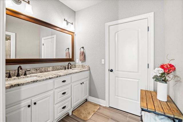 4002 NE Miner Court, Bentonville, AR 72712