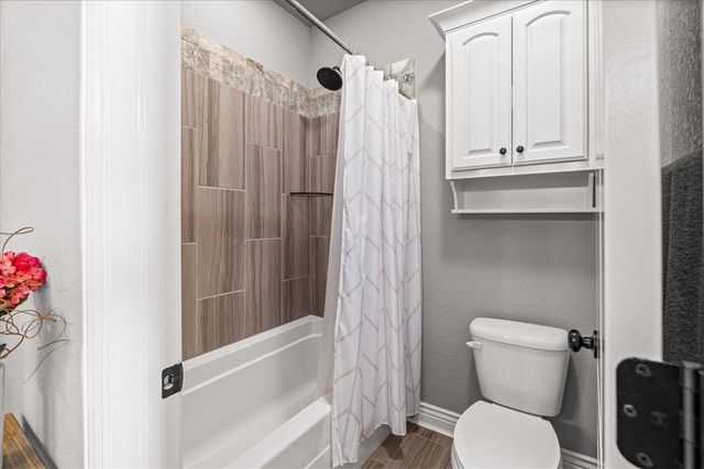 4002 NE Miner Court, Bentonville, AR 72712