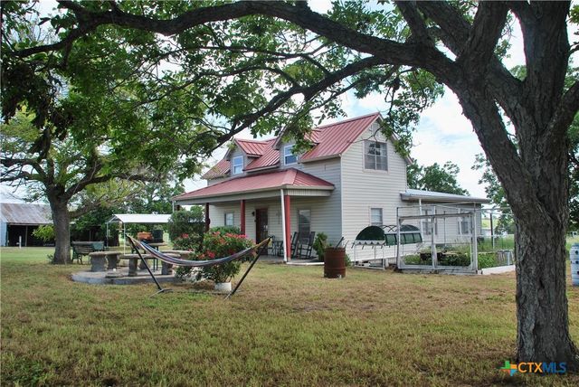 3901 N State Highway 95, Moulton, TX 77975