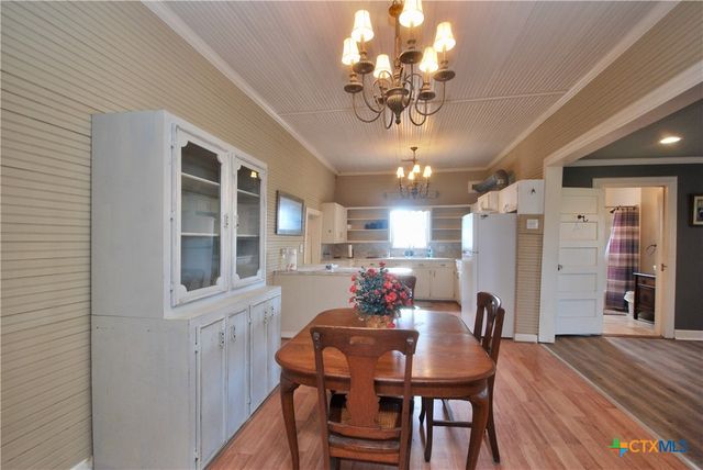 3901 N State Highway 95, Moulton, TX 77975