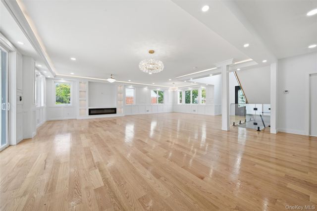 387 Sherbourne Road, Valley Stream, NY 11580