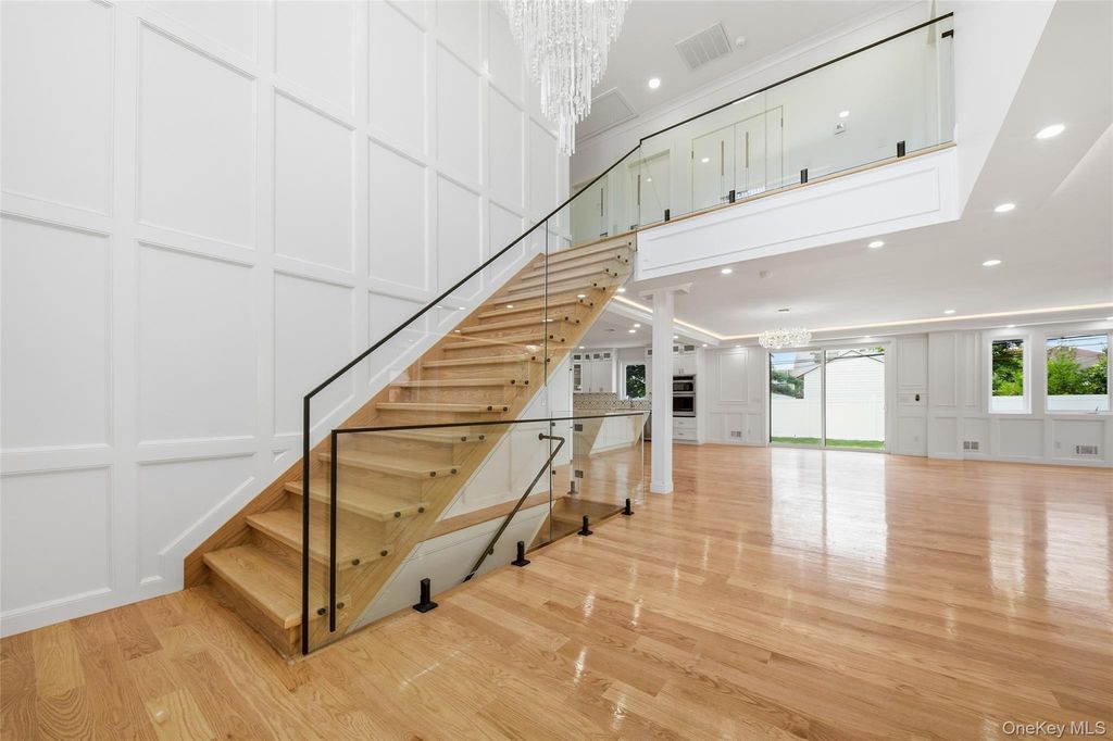 387 Sherbourne Road, Valley Stream, NY 11580 — photo 3