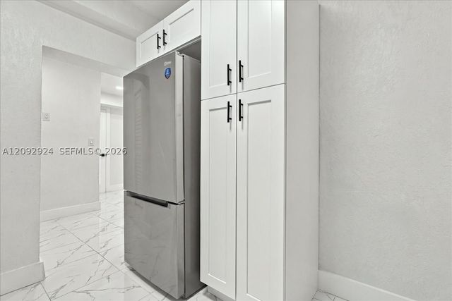 2388 NW 33rd St, Miami, FL 33142