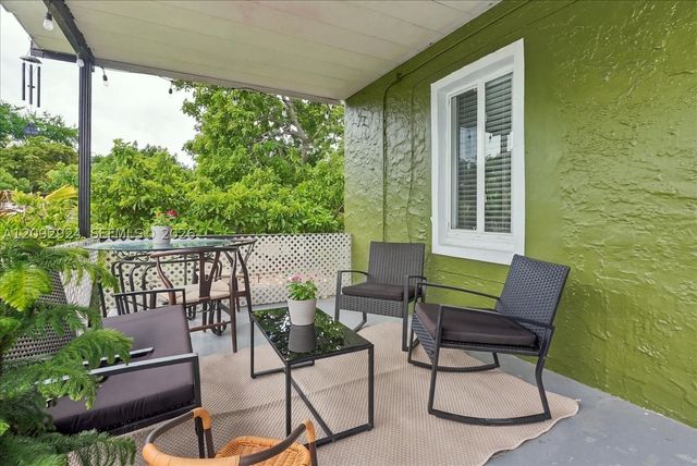 2388 NW 33rd St, Miami, FL 33142