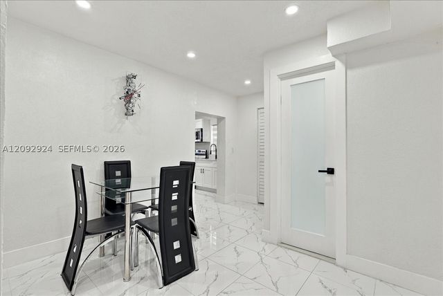 2388 NW 33rd St, Miami, FL 33142