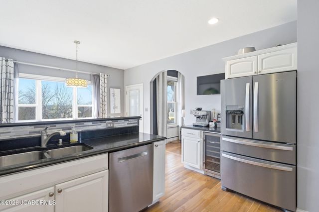 1913 SURREY COURT, Columbia, MO 65203