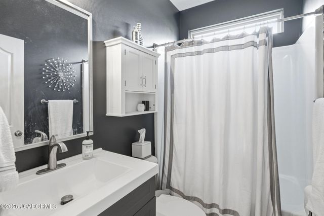 1913 SURREY COURT, Columbia, MO 65203