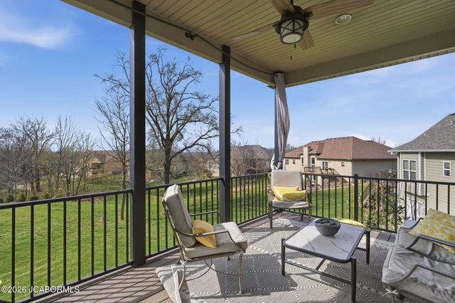 1913 SURREY COURT, Columbia, MO 65203