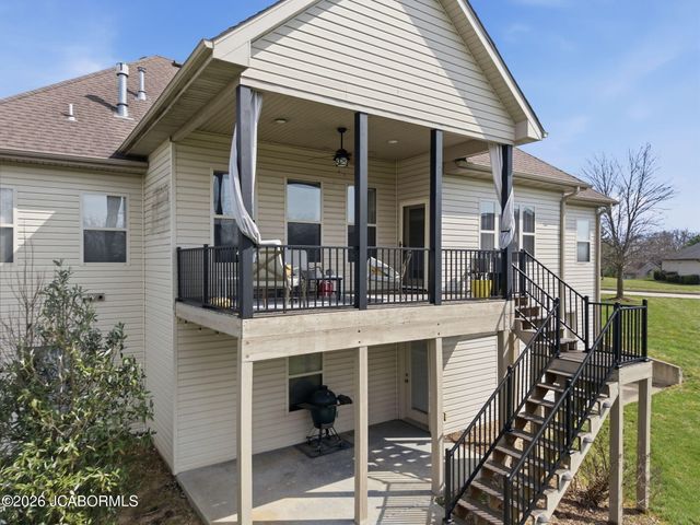 1913 SURREY COURT, Columbia, MO 65203