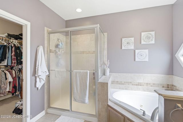 1913 SURREY COURT, Columbia, MO 65203