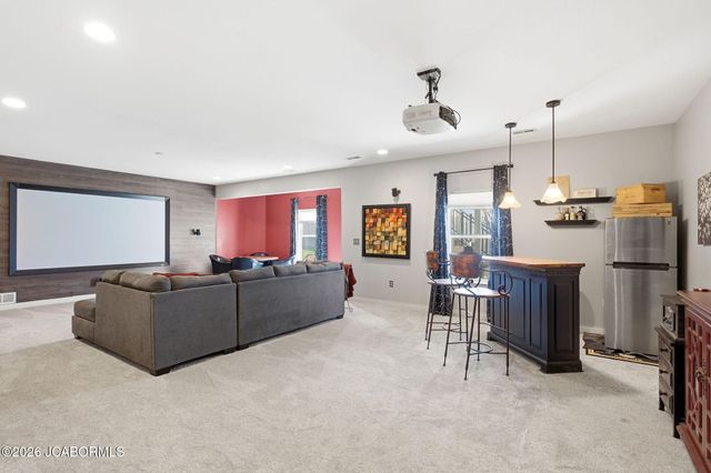 1913 SURREY COURT, Columbia, MO 65203