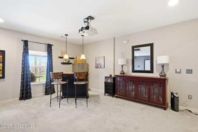 1913 SURREY COURT, Columbia, MO 65203