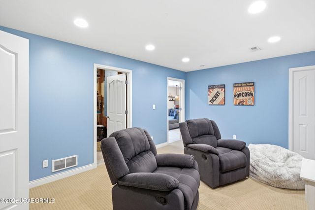 1913 SURREY COURT, Columbia, MO 65203