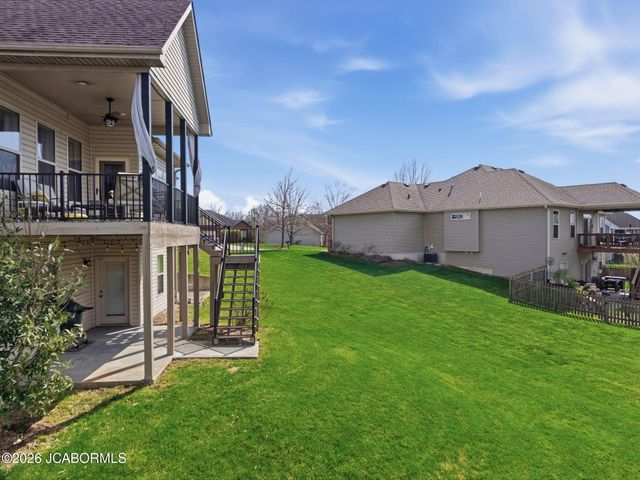 1913 SURREY COURT, Columbia, MO 65203