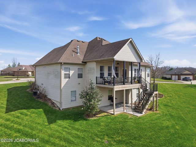 1913 SURREY COURT, Columbia, MO 65203