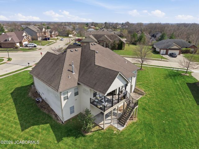 1913 SURREY COURT, Columbia, MO 65203
