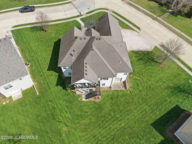 1913 SURREY COURT, Columbia, MO 65203