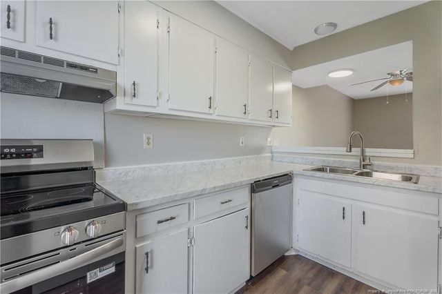416 Kirkcaldy Court, Fayetteville, NC 28314