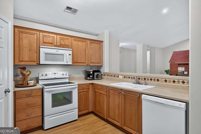 137 Spring Lakes Drive, Savannah, GA 31407