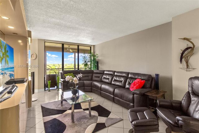 7400 Radice Ct 702, Lauderhill, FL 33319