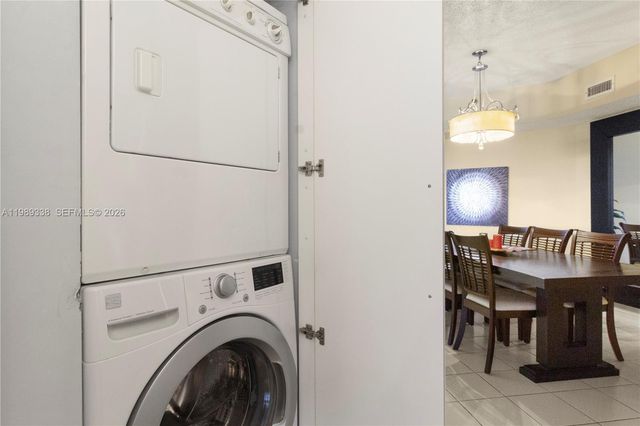 7400 Radice Ct 702, Lauderhill, FL 33319