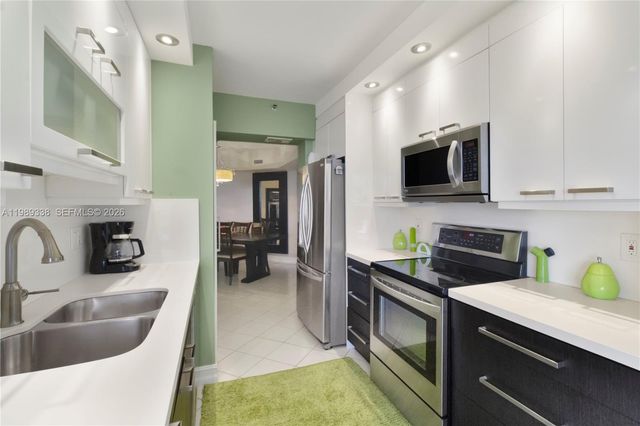 7400 Radice Ct 702, Lauderhill, FL 33319