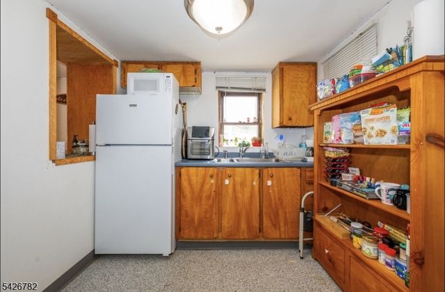 53 Susquehanna St, Franklin Boro, NJ 07416