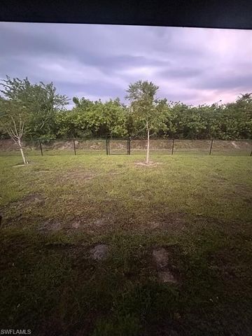 2812 NW 25th ST, Cape Coral, FL 33993