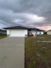 2812 NW 25th ST, Cape Coral, FL 33993