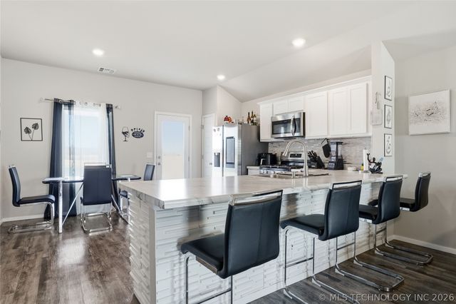 29207 E 78th Street S, Broken Arrow, OK 74014