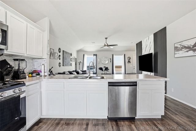 29207 E 78th Street S, Broken Arrow, OK 74014