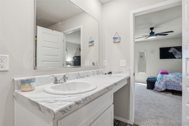 29207 E 78th Street S, Broken Arrow, OK 74014