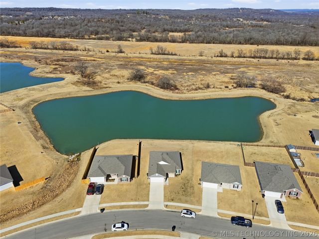 29207 E 78th Street S, Broken Arrow, OK 74014