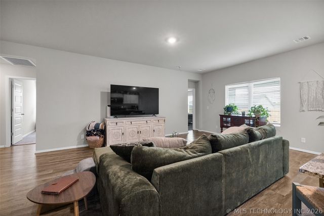 23317 E 114th Street S, Broken Arrow, OK 74014