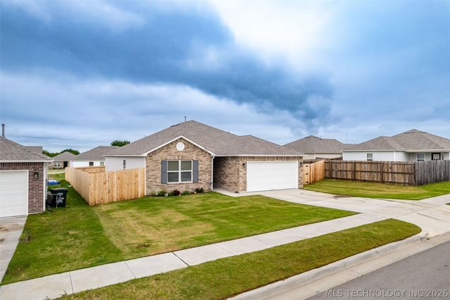 23317 E 114th Street S, Broken Arrow, OK 74014
