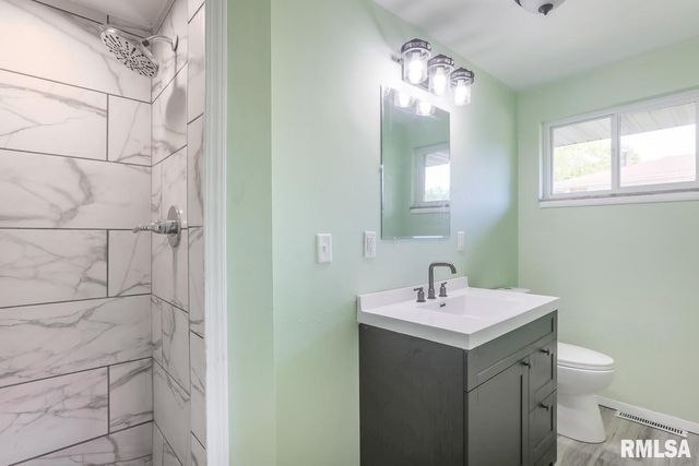 4030 N BROOKDALE Place, Peoria, IL 61614