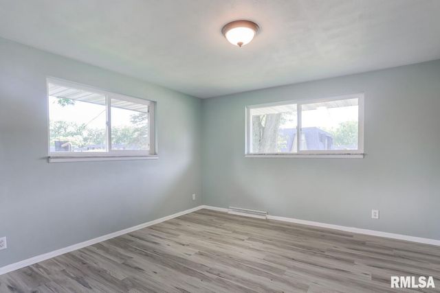 4030 N BROOKDALE Place, Peoria, IL 61614
