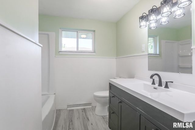 4030 N BROOKDALE Place, Peoria, IL 61614