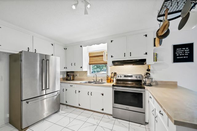 3123 Sierra Drive, West Columbia, SC 29170