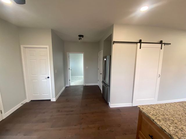 375 Main Street, Elberfeld, IN 47613