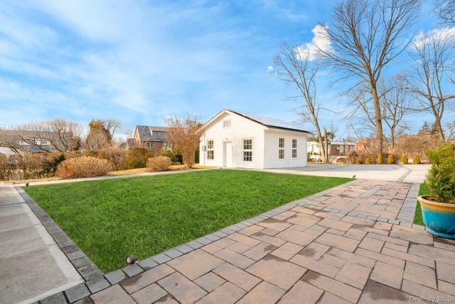 181-23 Henley Road, Jamaica Estates, NY 11432