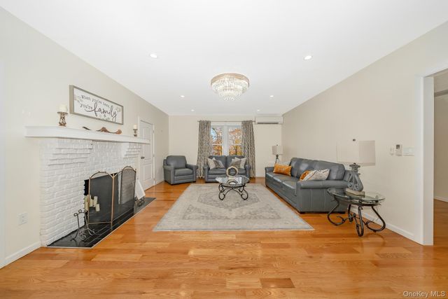 181-23 Henley Road, Jamaica Estates, NY 11432