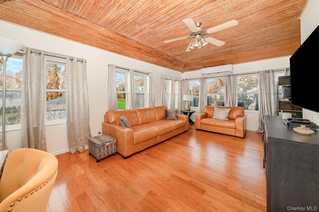 181-23 Henley Road, Jamaica Estates, NY 11432