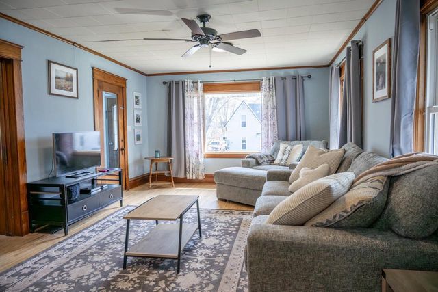 1113 Oak Avenue, Tomah, WI 54660